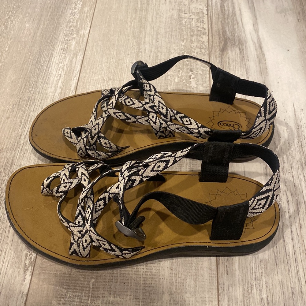 Adjustable chacos - Picture 3 of 4